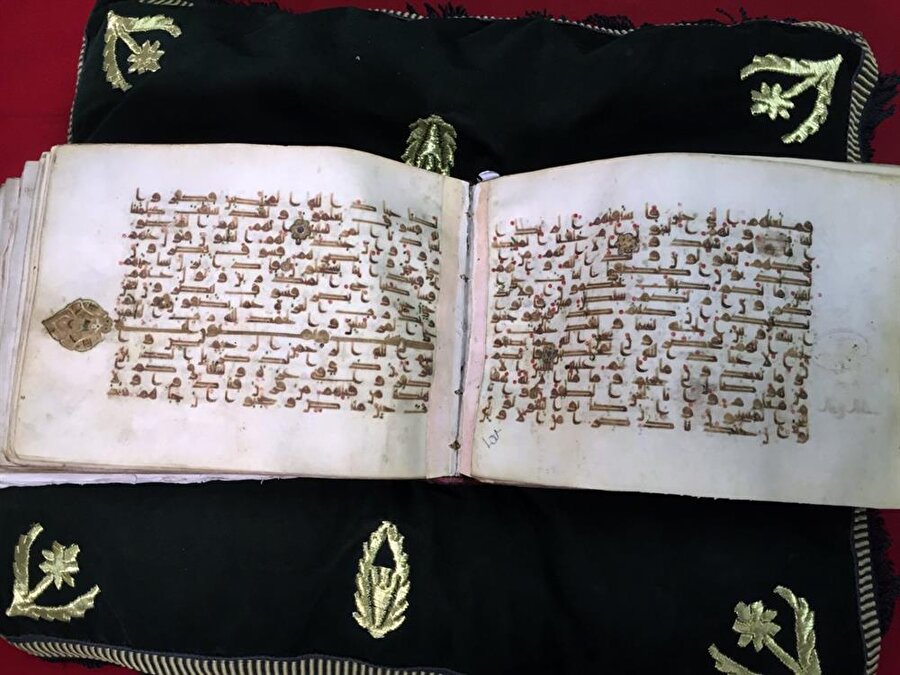 9. yüzyılda yazılmış bir Kuran-ı Kerim'de kütüphanin eşsiz eserleri arasında yer alıyor
Kaynak: amerikabülteni.com