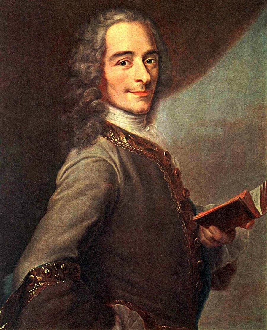 Voltaire

                                    
                                    Ünlü yazar ve düşünür Voltaire, her gece düzenli olarak sadece 4 saat uyumaktaydı. Balzac gibi o da kahve bağımlısıydı. Rivayete göre her gün 40 fincan kahve tüketirdi.
                                
                                