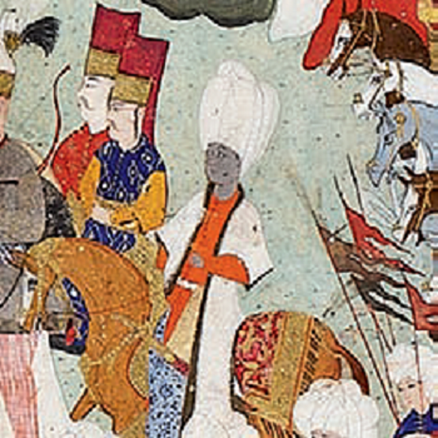 Sultanın yoldaşı

                                    
                                    II. Osman'dan sonra tasvirin en dikkat çeken figürü, şüphesiz Sultanın biraz gerisinde atı üzerinde ilerleyen kara ağadır. Sakalsız yüzü, uzun boyu ve zayıf yapısı ile dikkati çeken bu kişinin dönem kaynaklarında II. Osman'a yakınlığı ile anılan Darüssaade Ağası Süleyman Ağa olduğunu tahmin etmek hiç de zor değildir. Haremden sorumlu olan Süleyman Ağa'nın belirgin bir portre olarak, sultanın hemen yanı başında gösterilmesi hem ağanın iktidar arenasındaki gücünü, hem de 17. yüzyıl başında Darüssaade ağalarının saray siyasetindeki etkin konumunu gösterir. Ancak iktidarın nimetlerinden bolca yararlanan Süleyman Ağa külfetlerinden de kaçamamış, sefer sonrasında çıkarılan isyanda ne yazık ki Sultanla birlikte feci bir şekilde öldürülmüştür.
                                
                                