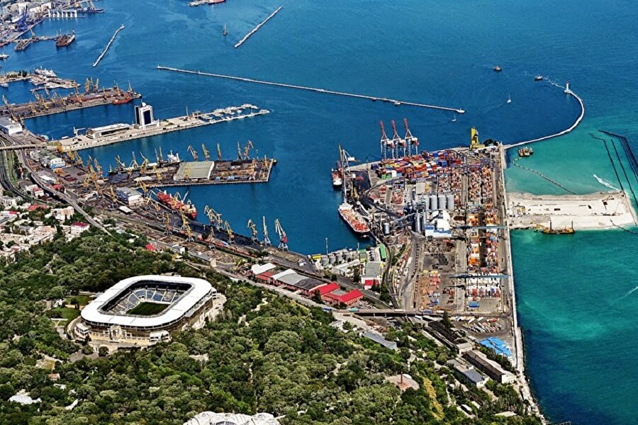 Ukrayna'ya sadece nüfus cüzdanıyla gidilebilecek.