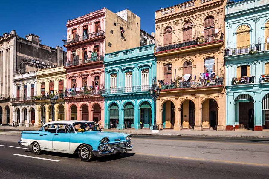 Eski Havana, Küba
1519'dan beri varlığını göz önüne alırsak, Küba'nın başkenti Havana şüphesiz iyi yaşlanıyor.