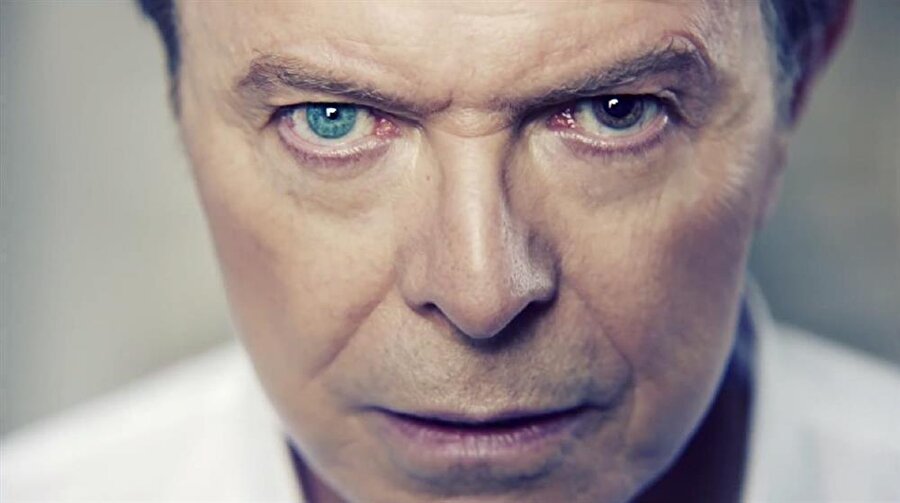 En İyi Rock Performansı David Bowie – “Blackstar”

                                    
                                    
                                    
                                
                                
                                