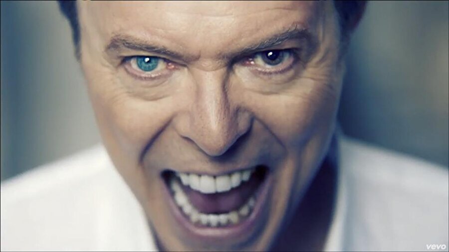 En İyi Rock Şarkısı David Bowie – “Blackstar”

                                    
                                    
                                    
                                
                                
                                