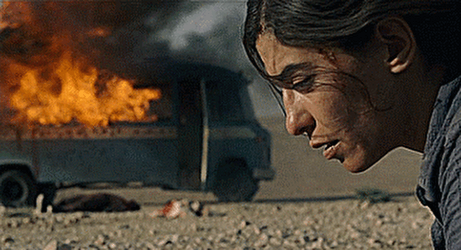 İçimdeki Yangın, Incendies (2010)

                                    
                                    
                                    
                                    
                                    
                                    İkiz kardeşler Jeanne ve Simon annelerinin ölümünün ardından, vasiyeti üzerine Lübnan'a giderler. Bu serüveni başta anlamlandıramayan kardeşler, zaman sonra geçmişin paslı kapılarını aralarken ailenin tarihine dair detayları gün ışığıyla buluşturacaktır. Sizi sadece ağlatmayacak, derdiyle kanınızı donduracak İçimdeki Yangın, hikayesiyle size “Yok artık” dedirtecek.
                                
                                
                                
                                
                                
                                