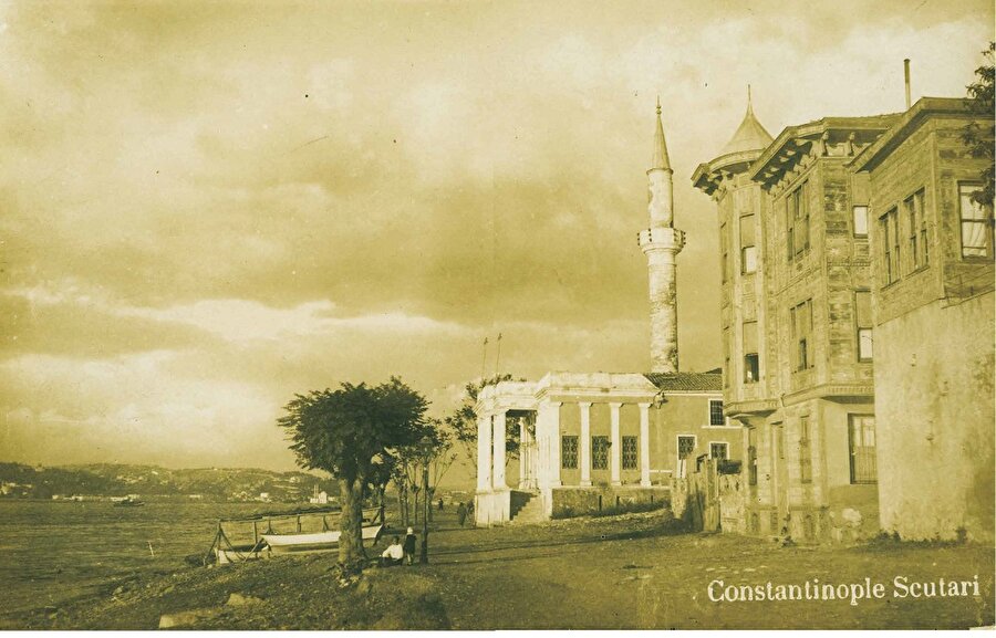 Şerefabad Camii