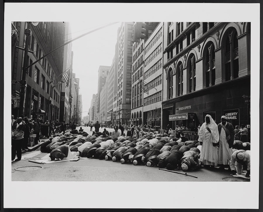 Ed Grazda, Manhattan, NY 1995 'Müslümanlar Günü geçitinden önce namaz'

                                    
                                
