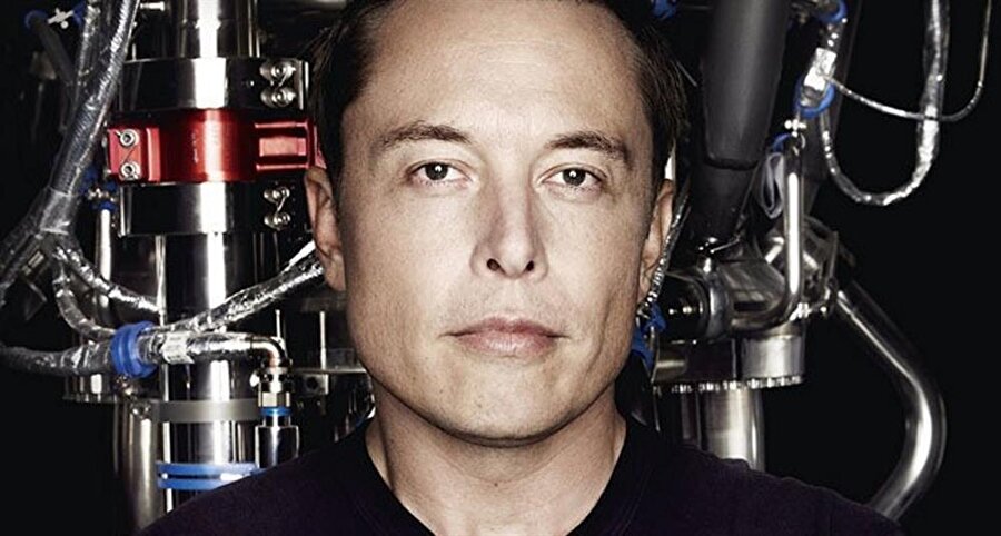 
                                    
	Yapmış olduğu tüm icatlarla, insanlığa yeni bir yol açmak ve daha güzel bir dünya kurmak için gece gündüz uğraşan Elon Musk adım adım efsane olma yolunda ilerliyor. Bakalım geleceğimiz açısından yaşayan Tony Stark bizler için ne gibi şeyler gerçekleştirecek.

                                