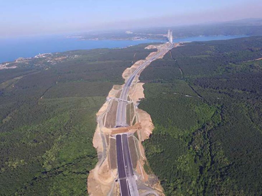 Türkiye, Kuzey Marmara Otoyolu üzerine inşa edilen yaban hayatı köprüsü
