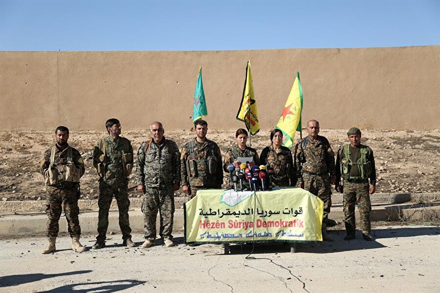 Rakka operasyonu: Rakka bizden çıkan bir plan değil. ABD, PYD ile operasyon yapmasın istiyoruz, buna razı değiliz. ABD, bir bakıp karar verecek, YPG'nin Mümbiç'ten çıkacağını taahhüt etmişlerdi. Bunu da hatırlattık.
