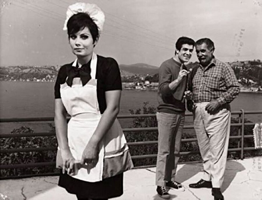 Belgin Doruk - İzzet Günay ve Hulusi Kentmen
