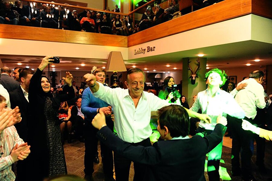 Ali Ağaoğlu’nun mutlu günü.