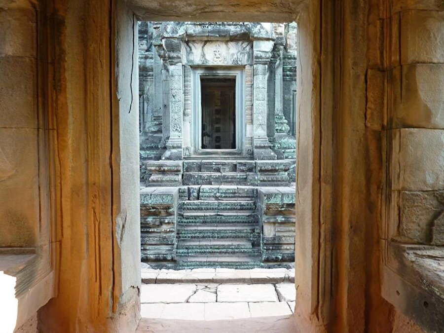 Banteay Samre, tarihin en eski şehirlerinden biridir.