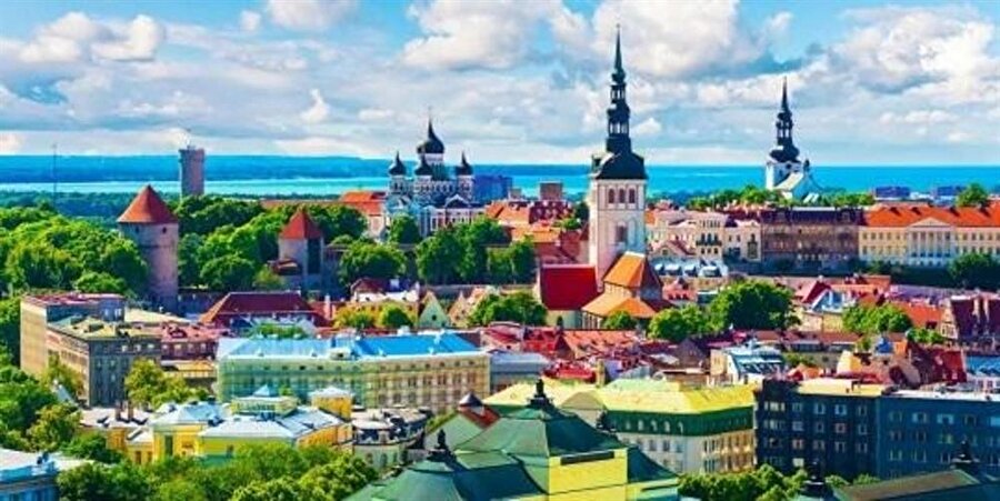 1. Estonya
Estonya Avrupa'da iş bulmak için en iyi ülke oldu. 1.3 milyon nüfusa sahip bu küçük Baltık ülkesi; geçici istihdam, geçici genç istihdamı ve part-time çalışan sayısı gibi kategorilerde en iyi skorları aldı. Ülkenin sadece %3'ünden azı geçici istihdam edilmiş. Böylelikle Estonya Avrupa'da çalışılabilecek en iyi ülke olarak görülüyor.