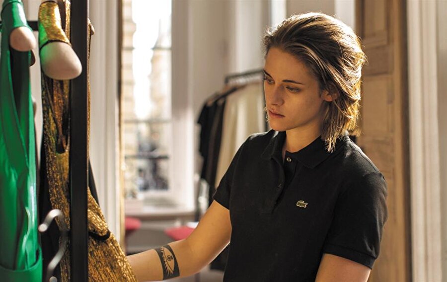 Personal Shopper
Yönetmen: Olivier Assayas
Oyuncular: Kristen Stewart, Lars Eidinger ve Nora von Waldstätten