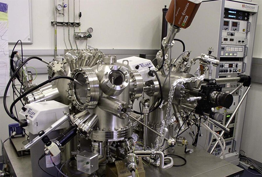 Bilim adamları, maddenin en küçük ölçeğinde, tek bir atom içinde veri depolamayı başardı.