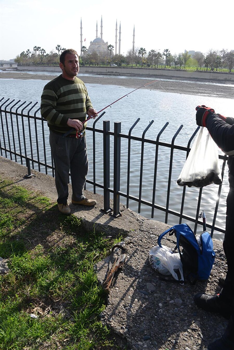 Oltayı nehre attı çektiğinde şoka uğradı