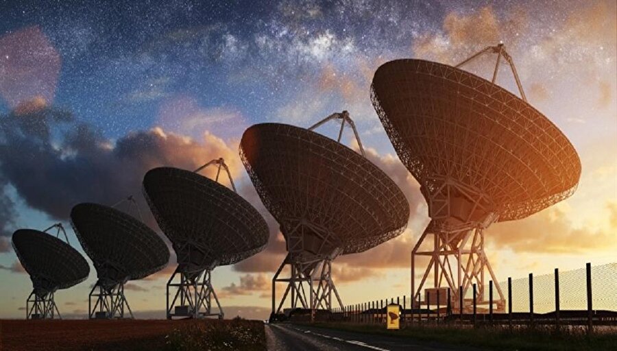 Harvard'lı bilim insanları: Uzaylılar Dünya'ya sinyal gönderiyor