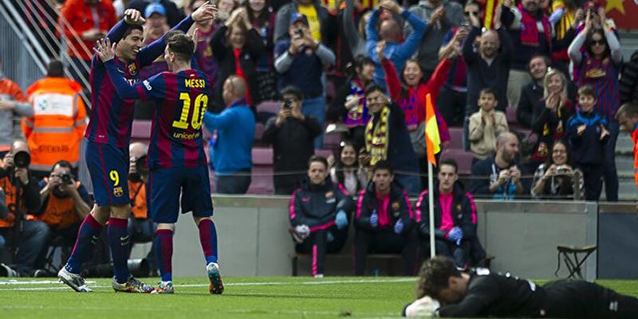 Barcelona 6-1 Rayo Vallecano (08.03.2015)

                                    
                                    *Kart cezalısı
                                
                                