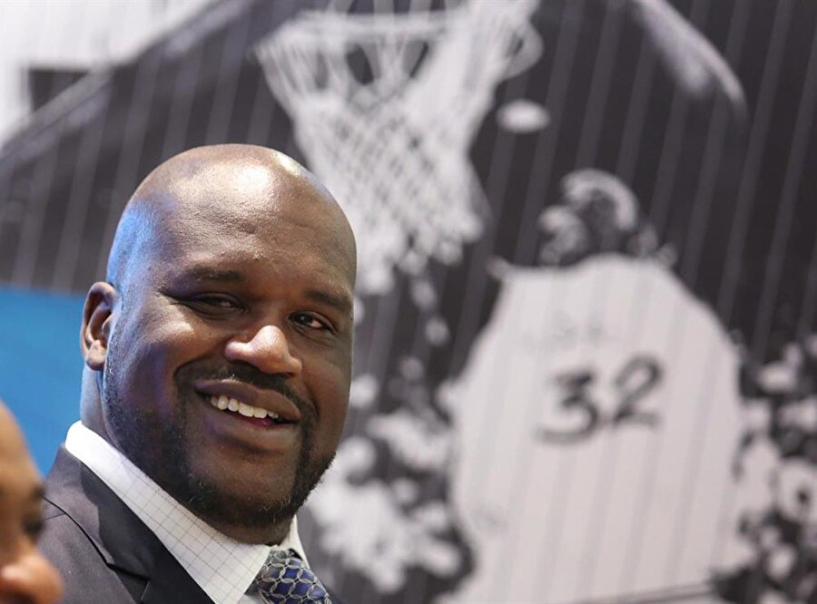 Aslında Shaquille O'Neal'ın yaptığı bu açıklamalar bir şakadan ibaret. Çünkü O'Neal, Irving'i tiye almak için böyle konuştuğunu açıkladı. 