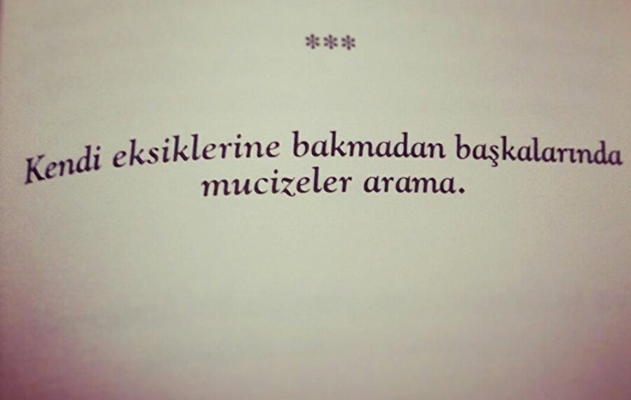 Kendini sorgulayabiliyorsan
Hayatınızı sorguluyorsunuz hatta bazı günler berbat hissediyorsunuz. Bu kötü bir şey değil aksine bu sizin hala büyüdüğünüzü gösteriyor. 
Düşünüp, 'belki de yapacak başka bir şey yoktur' kıvamına gelebildiğinizi fark edersiniz.