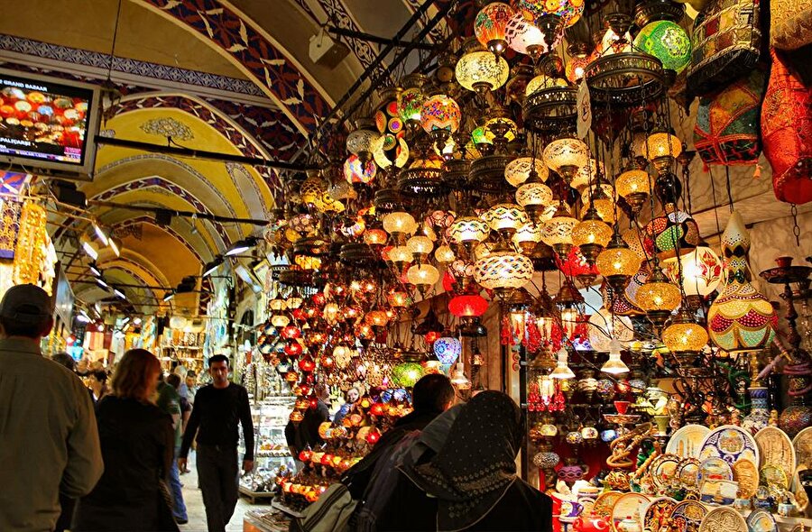 Kapalı Çarşı, İstanbul

                                    
                                    
                                    Yıllık Ziyaretçi: 15.000.000
                                
                                
                                