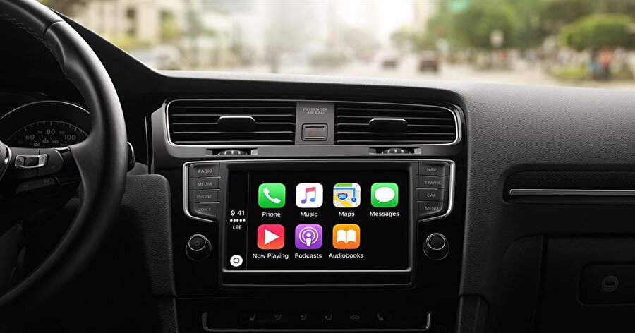 CarPlay yenilikleri

	En son kullanılan uygulamalara kolay erişim için kestirmeler
	Apple Music Şu An Çalınan ekranı; Sıradaki'ne ve o an çalınan parçanın albümüne erişim
	Apple Music'te günlük elle hazırlanmış listeler ve yeni müzik kategorileri
	
