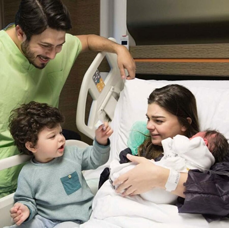 Ünlü oyuncu Pelin Karahan 2. kez anne oldu