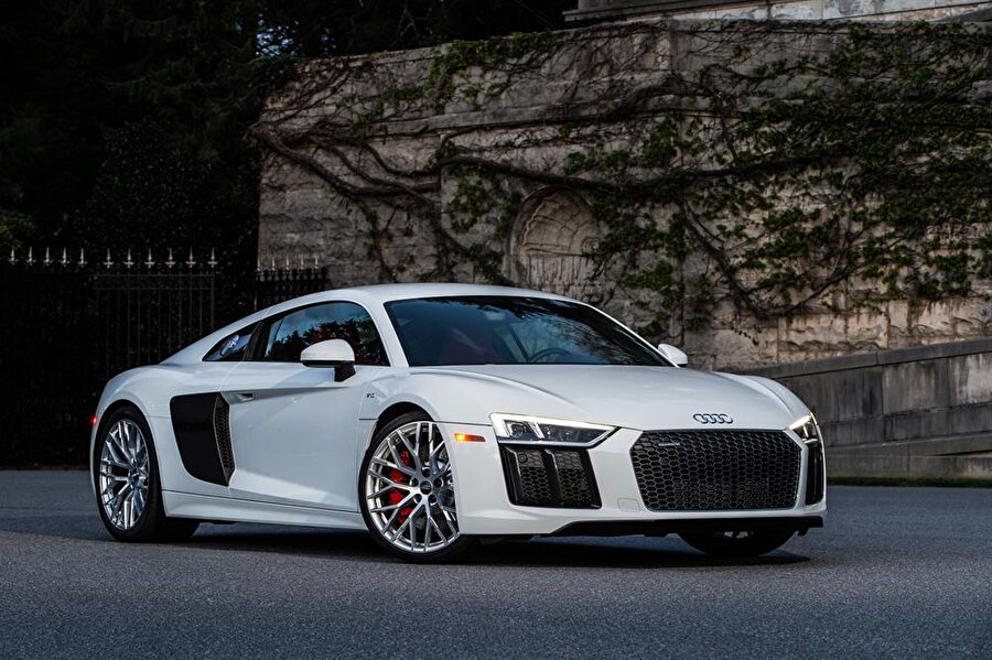 Audi R8