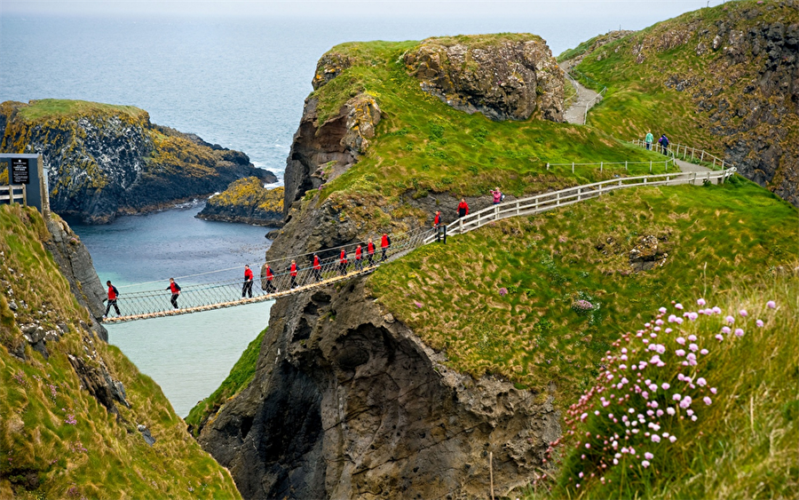 Carrick-a-Rede Rope Köprüsü, Kuzey İrlanda

                                    
                                    
                                
                                