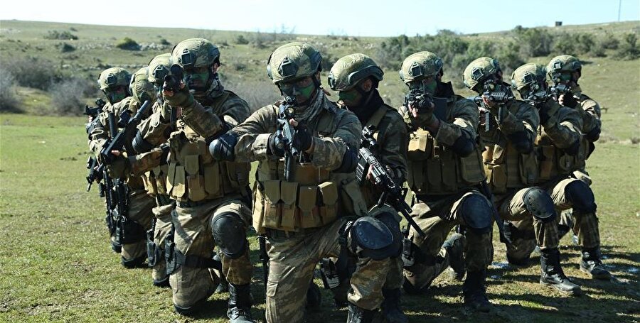 Pazartesi akşamına damga vuran dizi ayı gün yayınlanan diğer yapımlarla da önemli bir reyting yarışına girecek gibi... 