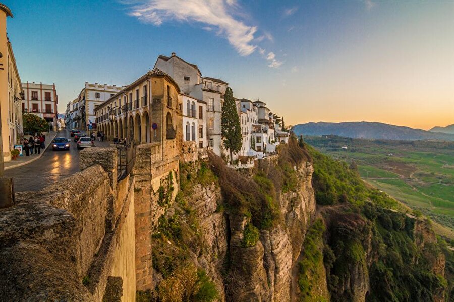 Ronda, İspanya

                                    
                                    
                                    
                                    
                                
                                
                                
                                