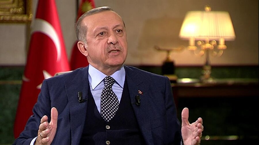 Cumhurbaşkanı Erdoğan'dan eyalet sistemi açıklaması

                                    
                                    
                                    
                                    
                                    Cumhurbaşkanı Erdoğan, eyalet sistemi iddialarına ilişkin, "Böyle bir şey yok, benden duydunuz mu? Yok. 1923'te rejim meselesi bu ülkenin bitmiştir. Değişiklik yapılan konu, yeni yönetim sisteminin gelmesidir." dedi.
                                
                                
                                
                                
                                