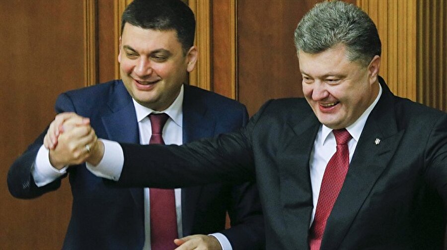 Ukrayna

                                    
                                    
                                    
                                    
                                    
                                    
                                    Yarı başkanlık sistemiCumhurbaşkanı: Petro PoroşenkoBaşbakan: Vladimir Groysman
                                
                                
                                
                                
                                
                                
                                