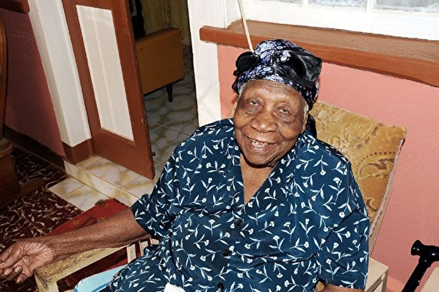 Unvan, Mosse Brown'a geçti!
Emma Morano'nun ölümünün ardından bu unvan Jamaikalı Violet Mosse Brown'a geçti.