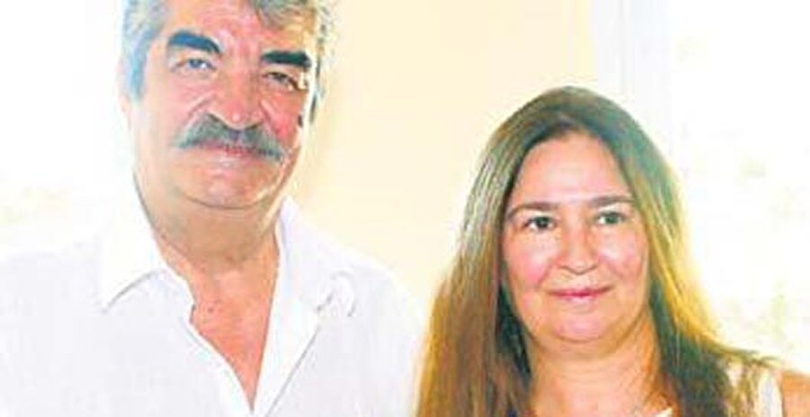 15 yıllık arkadaşı ile evlendi
1981 yılında Nur Sürer ile evlendi. Kısa sürede boşandı. 2007 yılında 15 yıllık arkadaşı Selma Kepekli ile evlendi.
