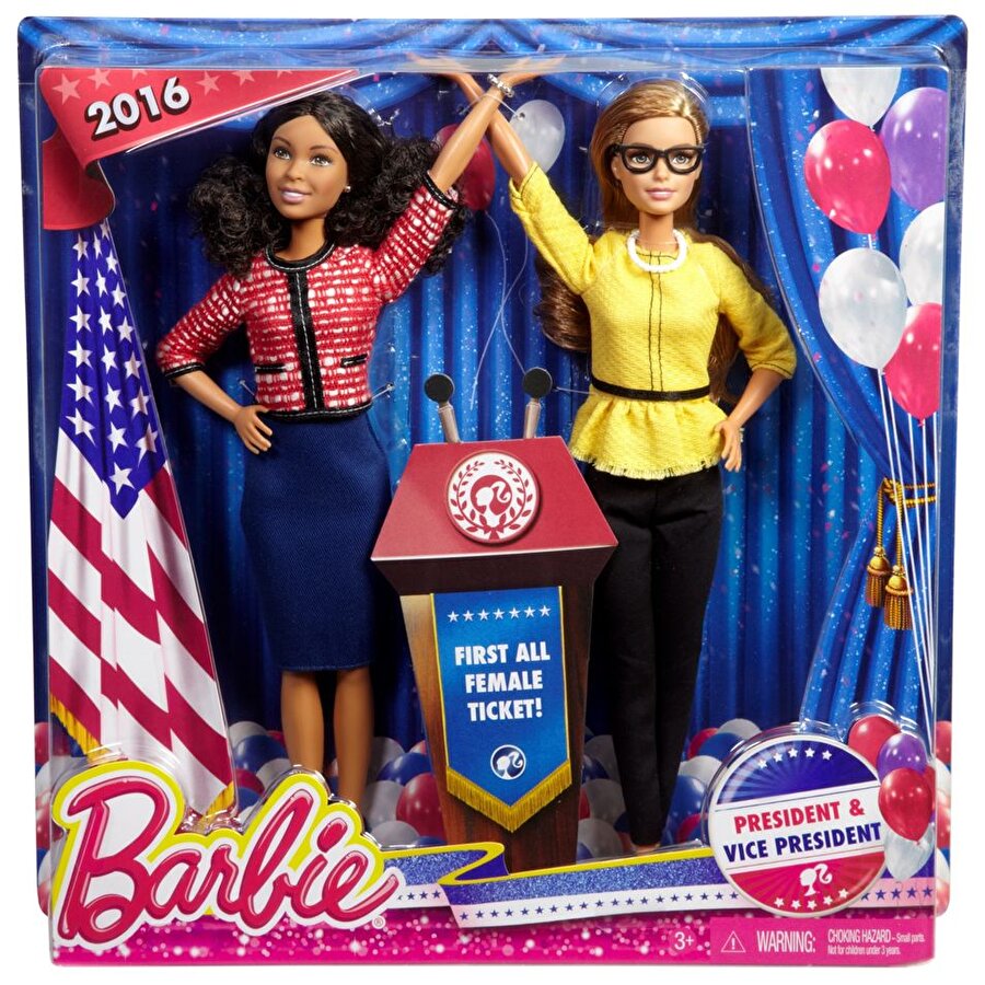 
                                    
                                    
                                    Barbie bebeklerin abartılı vücut şekilleri, standart insan bedeni ölçülerine uyumlu olmadığı ve kız çocuklarında yanlış bir algı yarattığı gerekçesiyle uzun zamandır tepki çekiyordu.
Mattel geçen yıl bir açıklama yaparak, bu yeni oyuncakların kızlara, "bugün gördükleri dünyanın daha gerçekçi bir yansımasını sunan seçenekler" sunduğunu söylemişti.
Noel sezonunda elindeki satılamamış Barbie'leri stoklarından çıkarmak isteyen Mattel'e fiyatları düşürmesi için baskı yapılmıştı.
                                
                                
                                