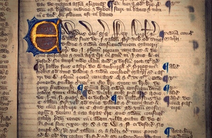 Magna Carta

                                    
                                    
                                    
                                    
                                    
                                    12.yüzyılda yazılan bir ingiliz belgesidir, kralın kendi imkanlarından kısıp, halka daha fazla hak ve özgürlük verdiğini içerir. Bu nedenle günümüzdeki anayasal düzene ulaşmadaki en önemli basamak olan eserin değeri 24 milyon dolardır.
                                
                                
                                
                                
                                
                                