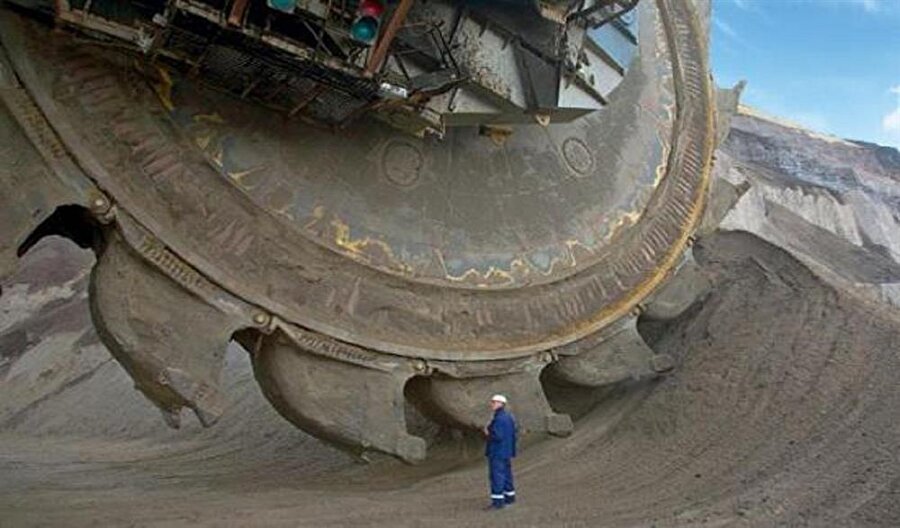 Bizde olsa kapalı gişe oynar: Dünyanın en büyük iş makinesi