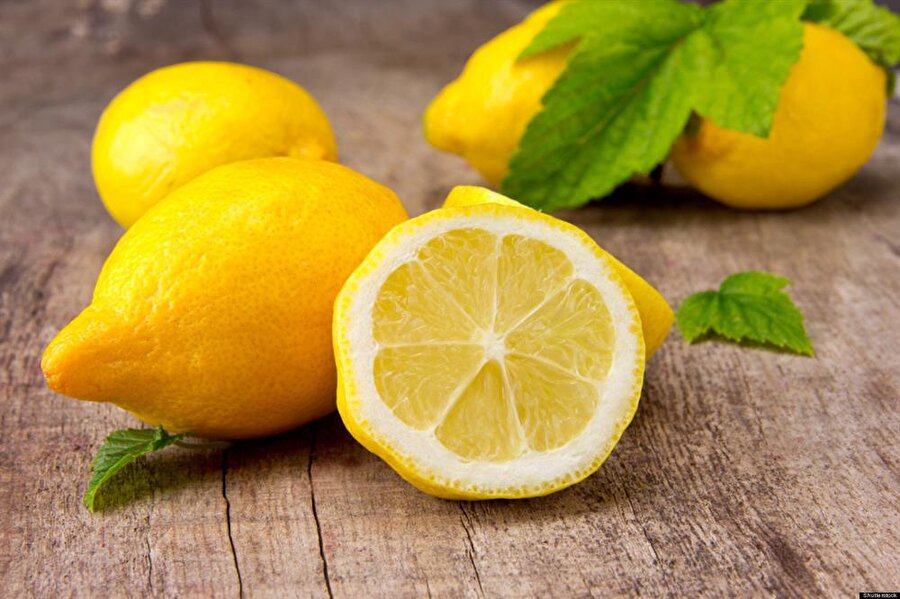 Limon

                                    
                                    Taze limon suyu, karaciğeri uyarır ve onun daha iyi çalışmasını sağlar.
                                
                                
