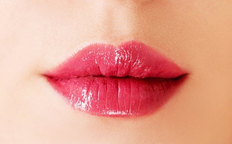 Küçük tombul dudaklar

                                    
                                    
                                    Küçücük dudaklara sahipseniz bir hayli hareketlisiniz demektir. 
                                
                                
                                
