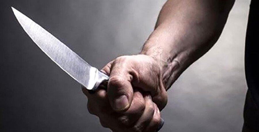 ​18 yaşındaki genç kıza 20 bıçak darbesi