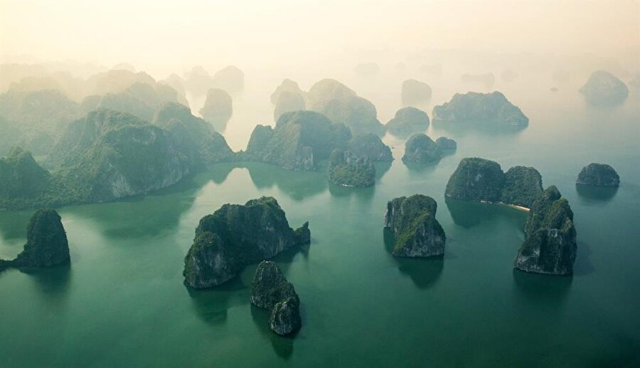 Ha Long Bay (Vietnam)