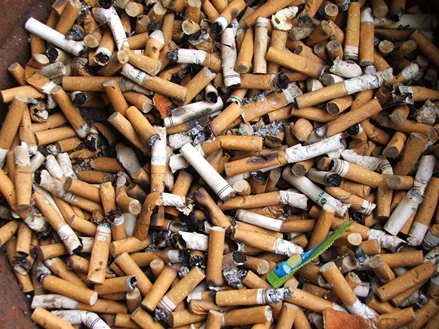 Birçok uzman, elektronik sigaraların kansorejen madde içerdiğini belirtiyor.