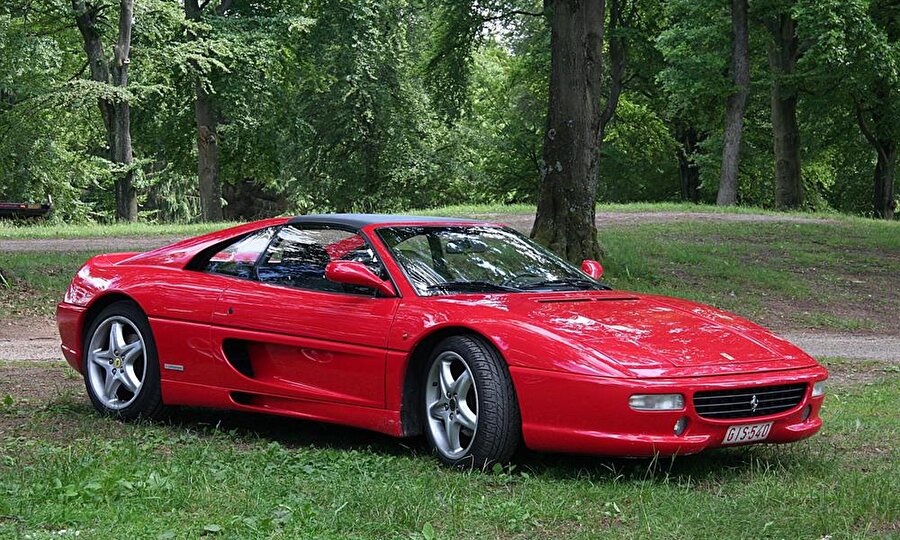 FERRARİ F355 / GOLDEN EYE  

                                    
                                