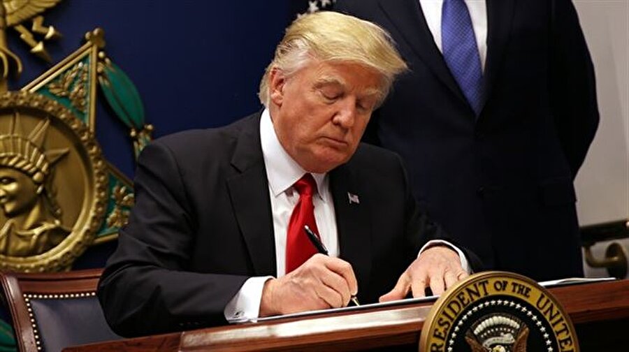 Başkan Trump imzaladı: YPG 'ağır silahlar' ile donatılıyor