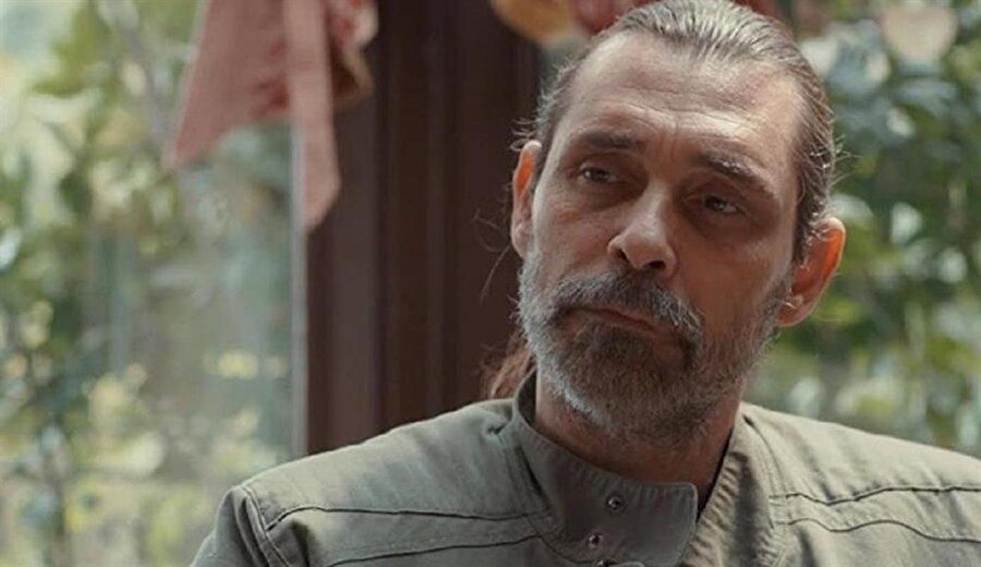 ​Erdal Beşikçioğlu, Adı Efsane dizisinden ayrılıyor