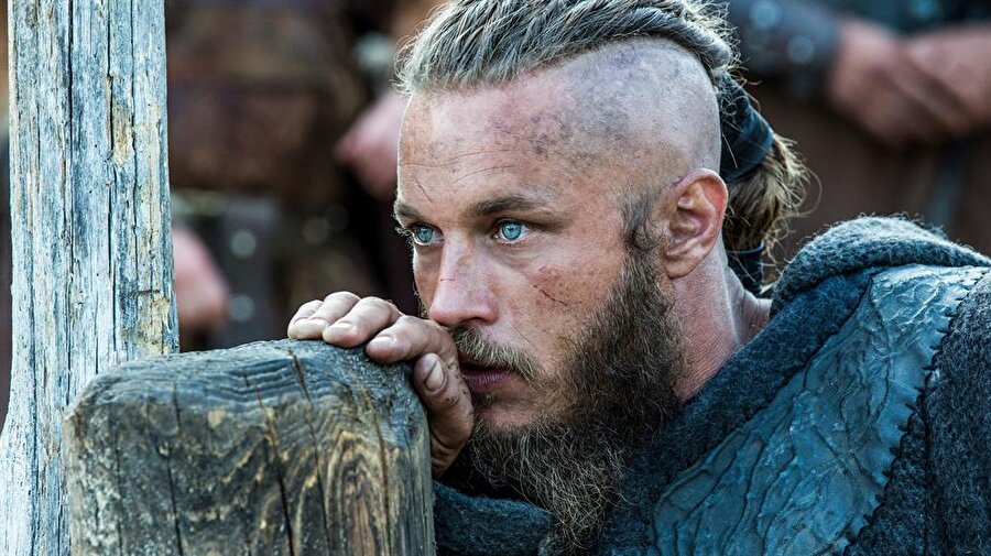 Vikings (2013- )

                                    
                                    
                                    
                                    IMDb: 8,7
                                
                                
                                
                                