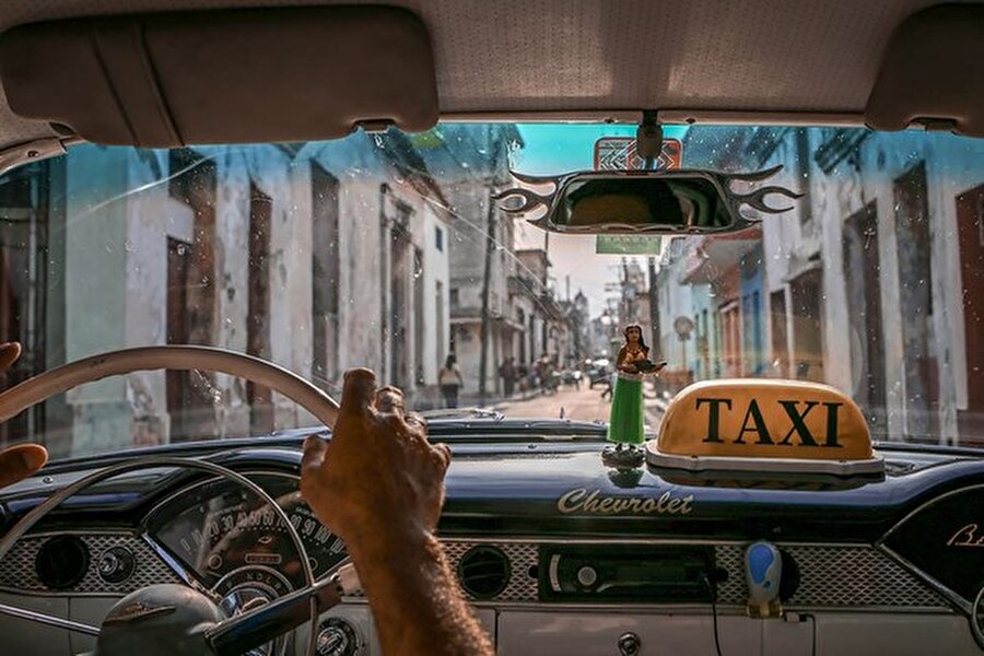 Retro sürüş (Küba), Lorraine Yip

                                    
                                