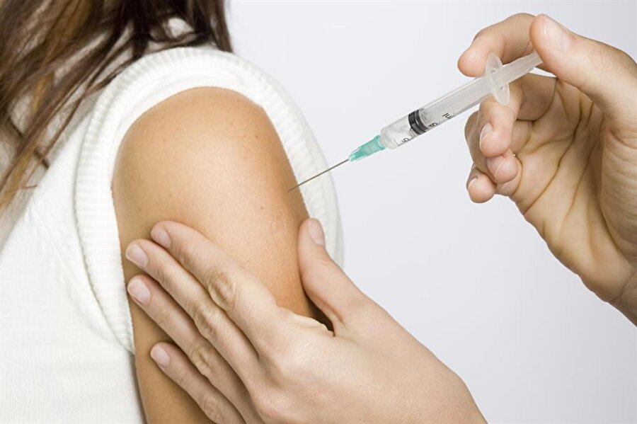 
                                    
                                    Hasta söz konusu aşıyı kendi uygulayacak. Migren hastaları aşıyı ayda bir kez kollarından vuracak.
                                
                                