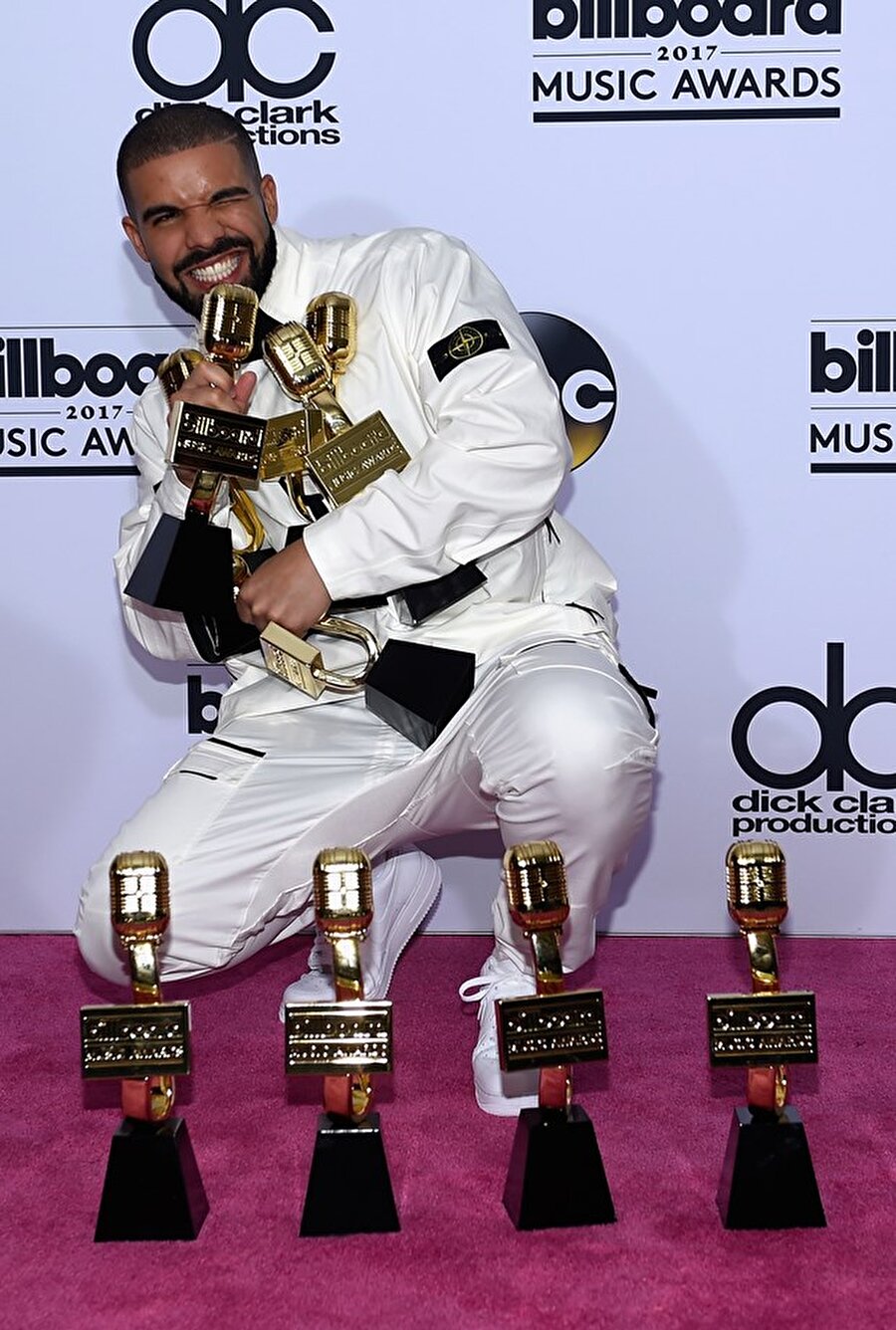 En İyi Erkek Şarkıcı, Drake
